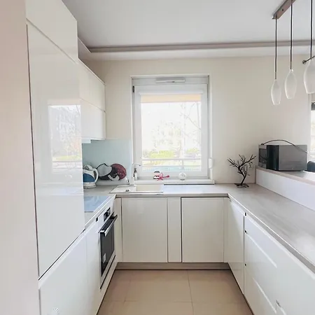 Luna Deluxe Olimpia Port Apartment