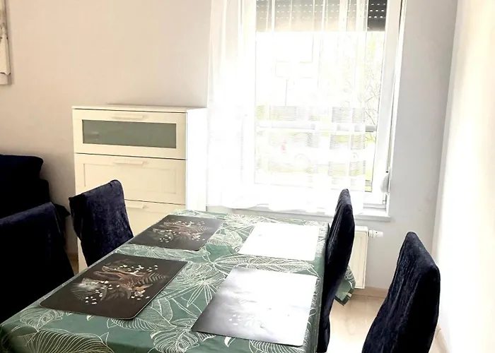 Luna Deluxe Olimpia Port Apartment